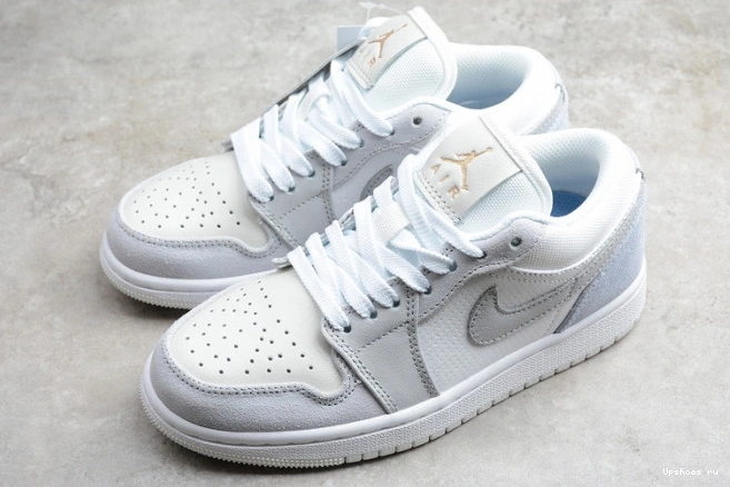 Low Jordan Air “Paris” 1 CV3043-100 0913